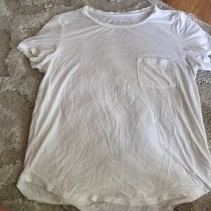 American eagle white T-shirt